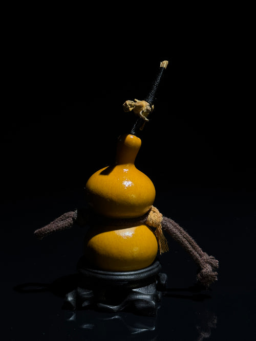 H004 natural gourd, primary view