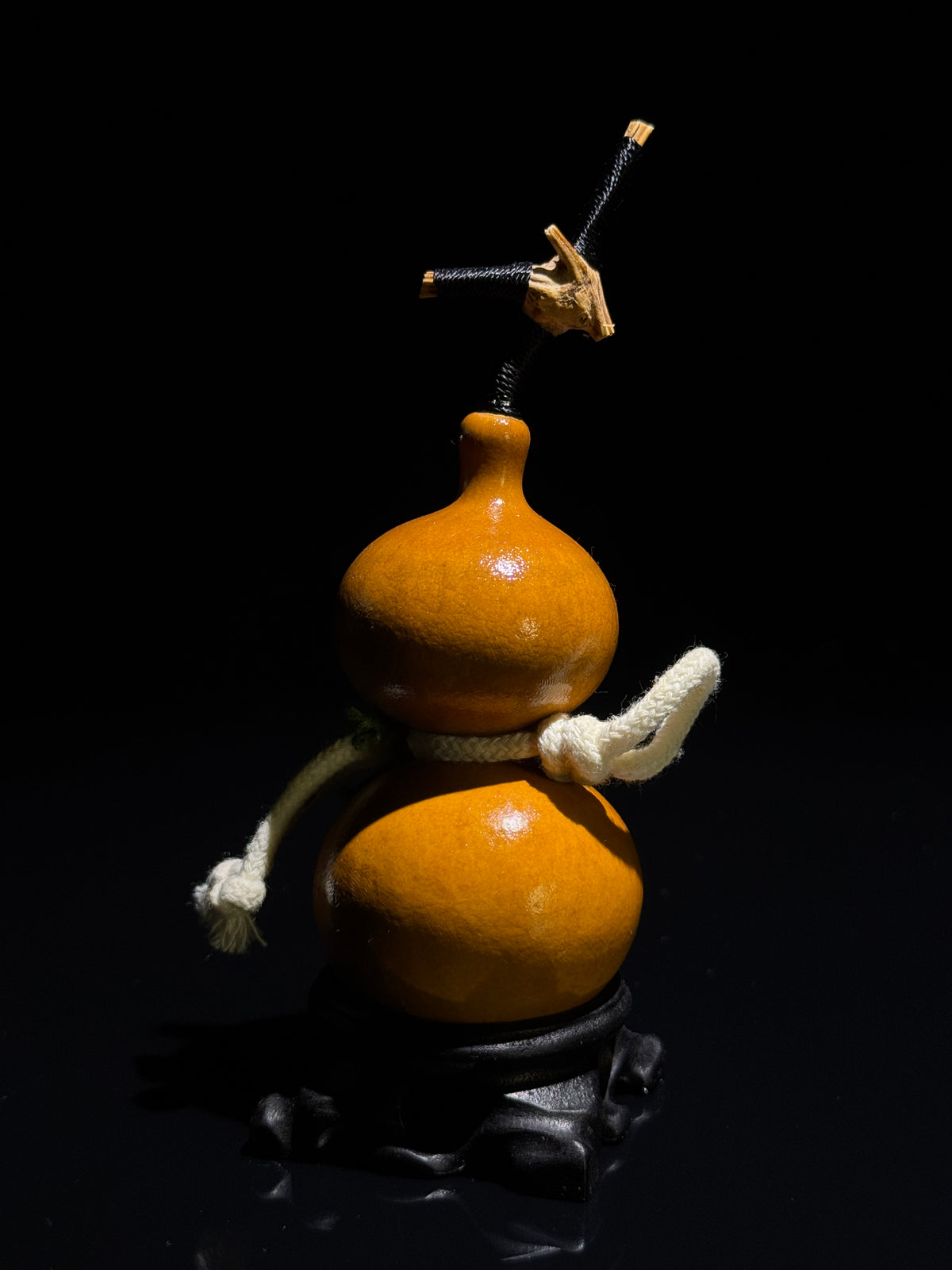 H008 natural gourd, alternate view
